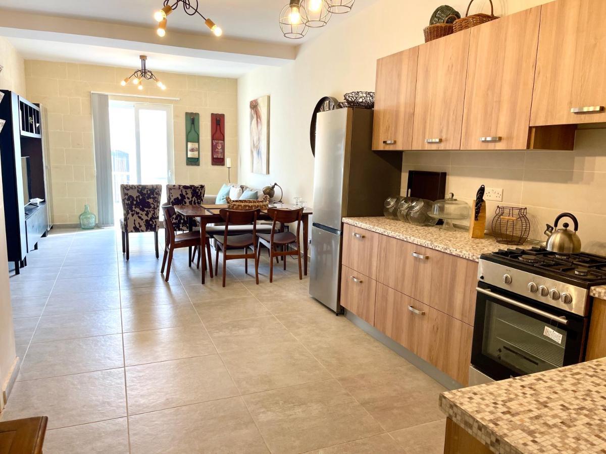 Ta Phyllis - Apartments & Villas With Sunset & Sea Views Għajnsielem 외부 사진