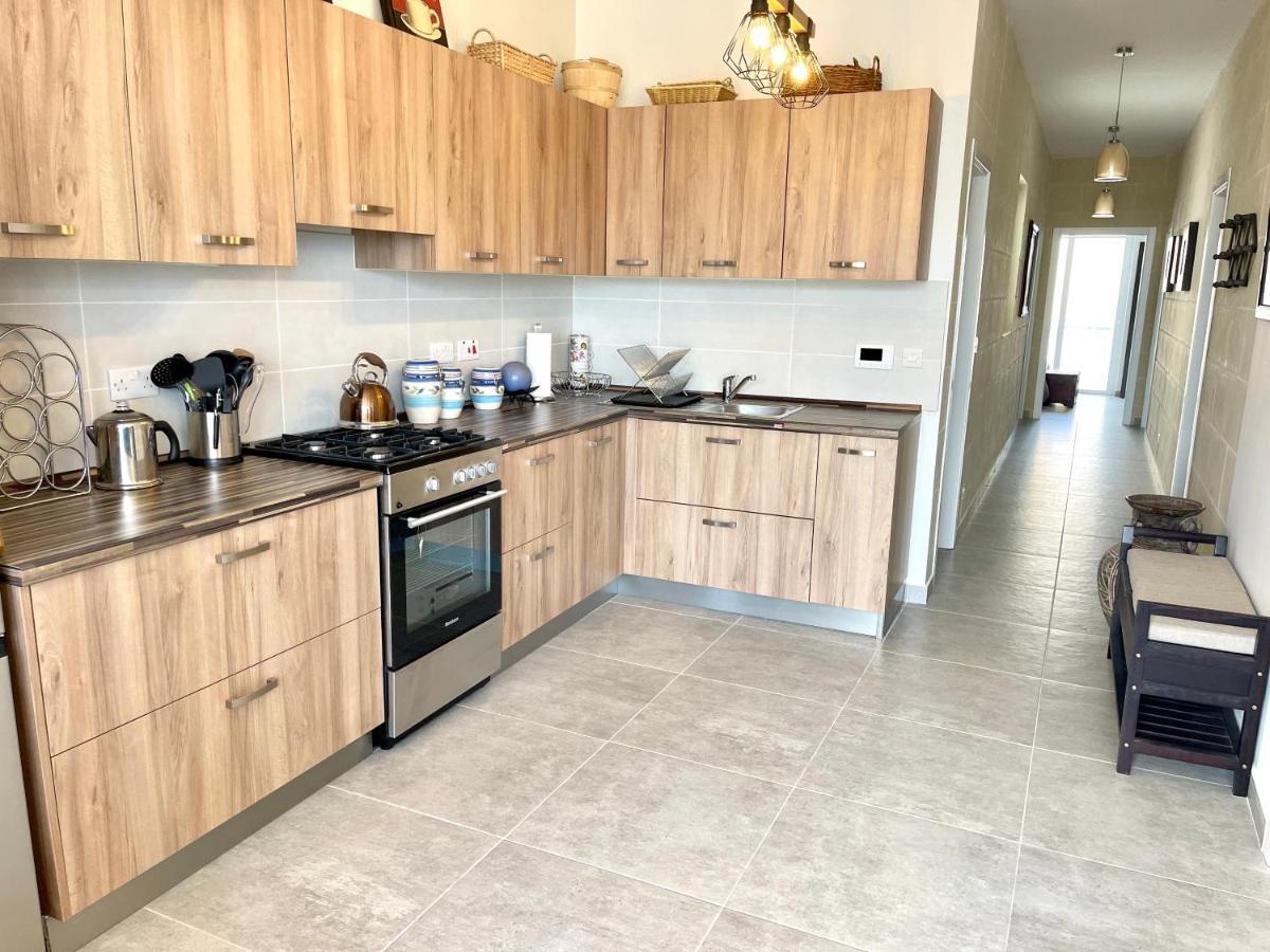 Ta Phyllis - Apartments & Villas With Sunset & Sea Views Għajnsielem 외부 사진